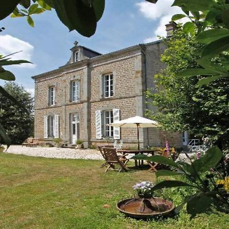 Le Presbytere Bed & Breakfast Saint-Bomer-les-Forges Екстериор снимка