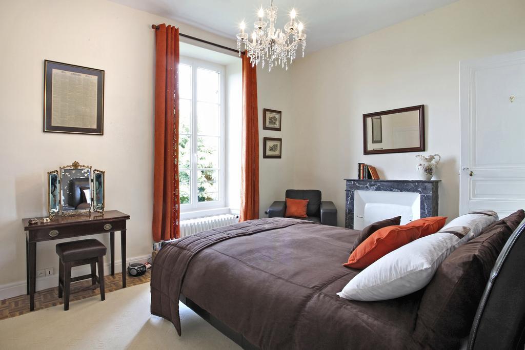Le Presbytere Bed & Breakfast Saint-Bomer-les-Forges Екстериор снимка