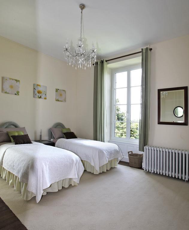 Le Presbytere Bed & Breakfast Saint-Bomer-les-Forges Екстериор снимка