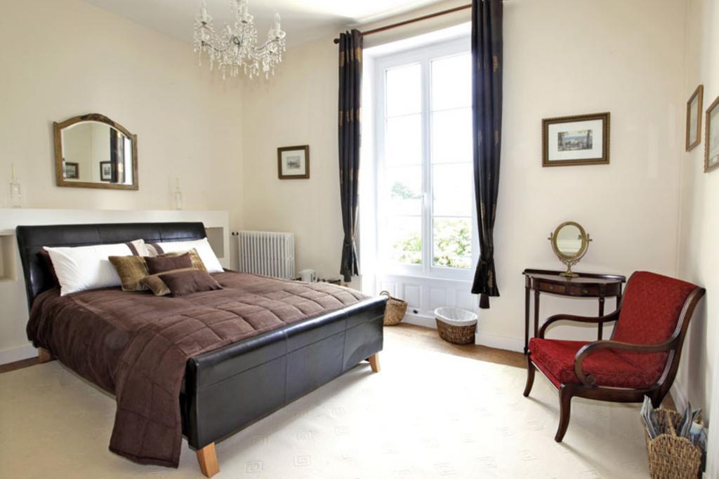 Le Presbytere Bed & Breakfast Saint-Bomer-les-Forges Стая снимка